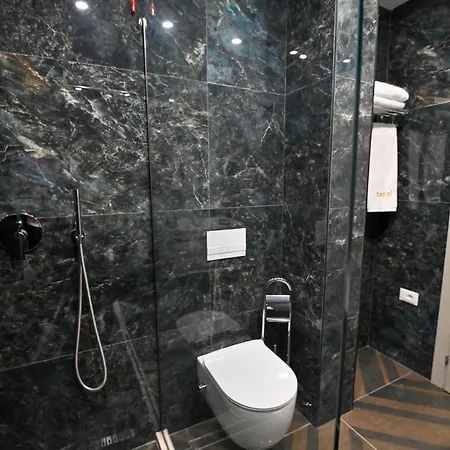 Zanzi Szálloda Durrës