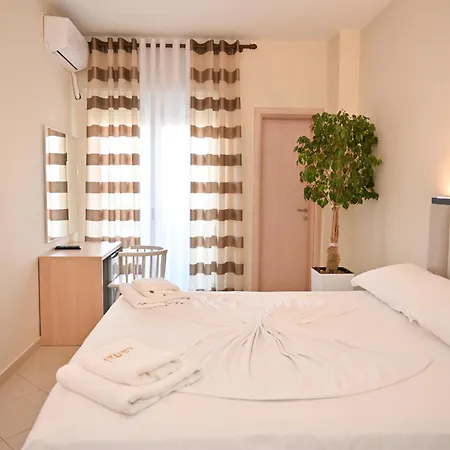 Zanzi Hotel